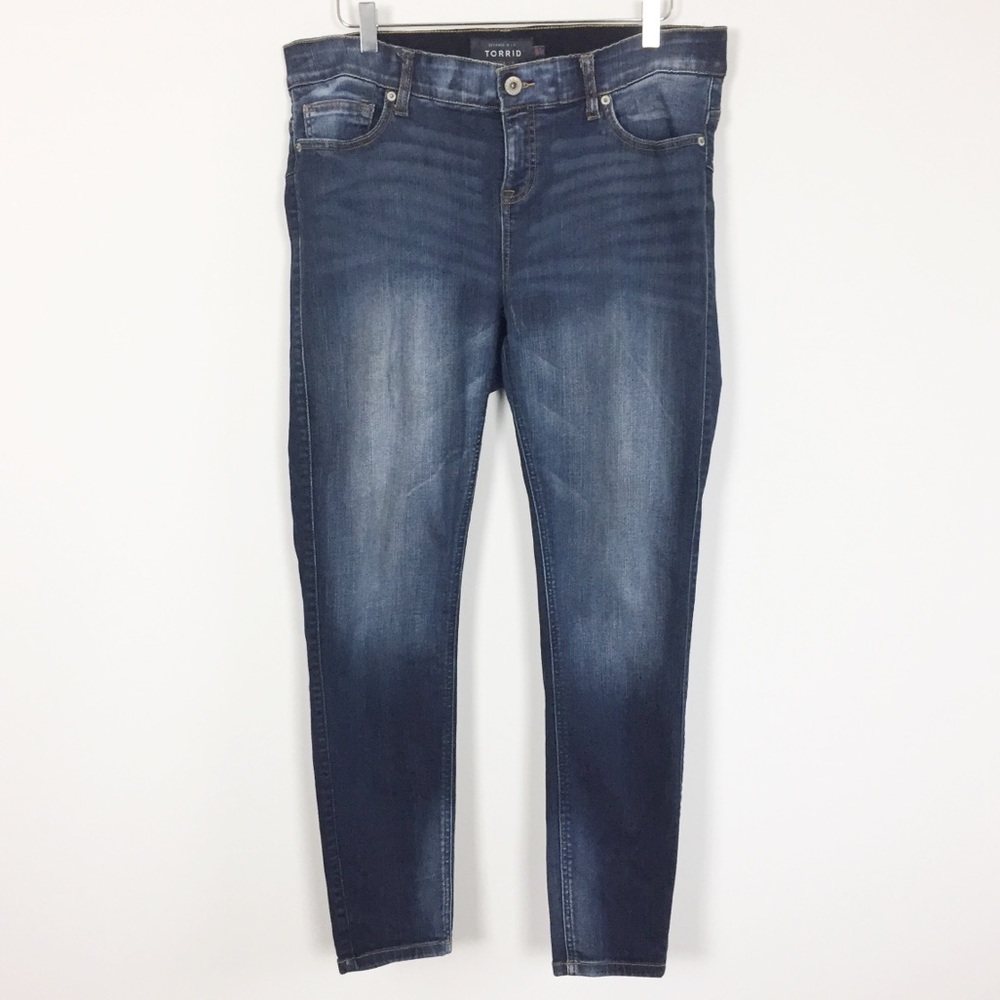 torrid Bombshell Skinny dark wash jeans plus 18R
